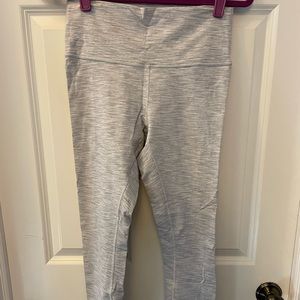 Lululemon womens cropped leggings